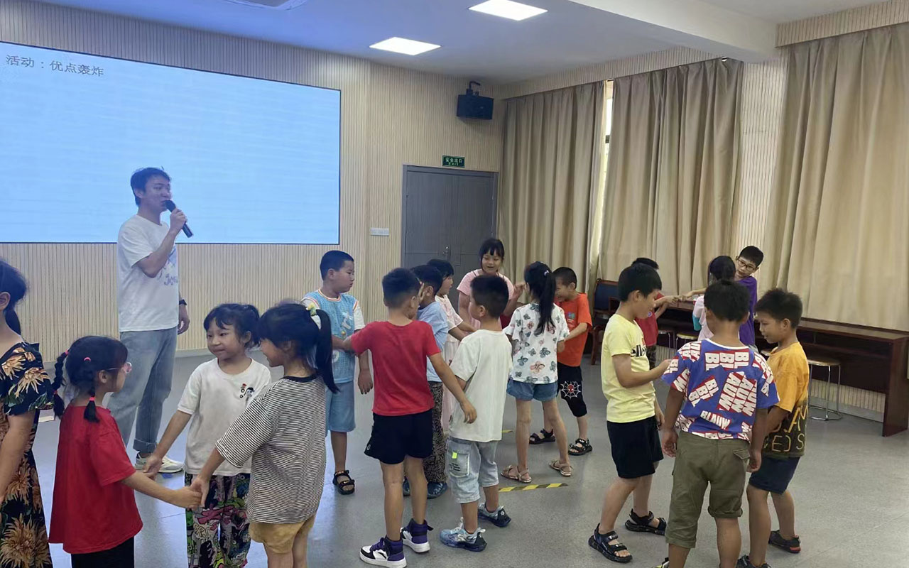 邹城龙观乡中心学校